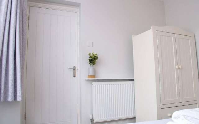 Bedford Road Garden Apartment