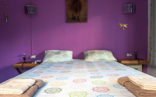 Titli Guest House