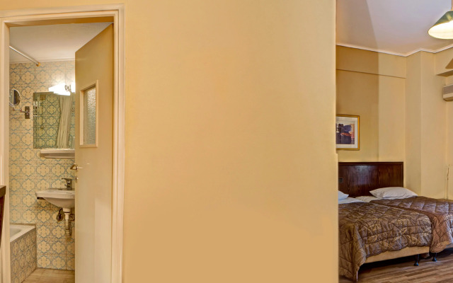 Nicola Hotel