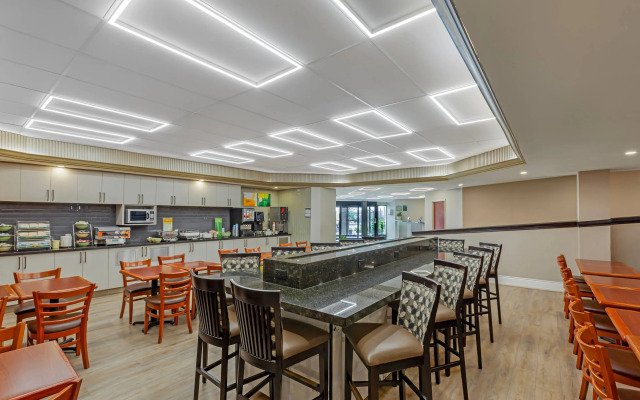 Quality Inn & Suites