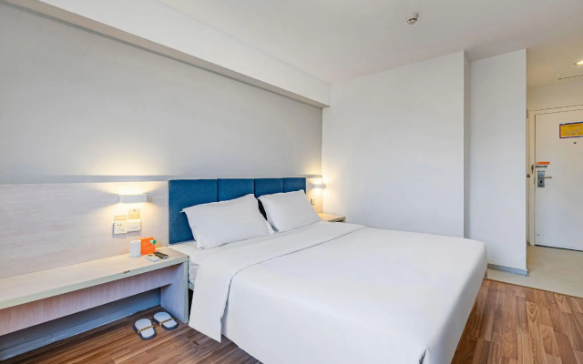 7 Days INN Shenzhen Longhua