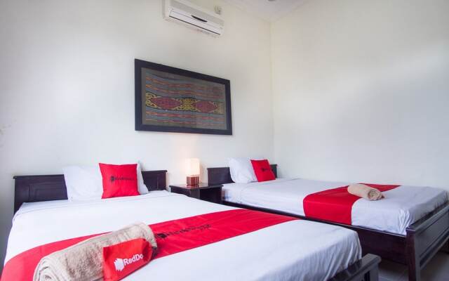 RedDoorz Syariah near Ngade Lake