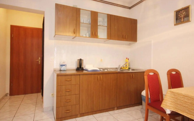 Apartments with a parking space Orebic, Peljesac - 10088