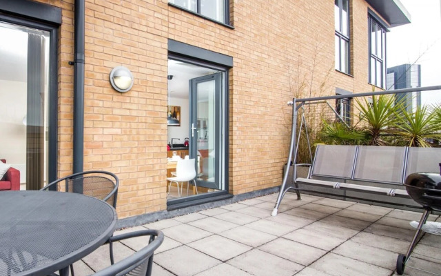 Luxury Two Bed Apartment With Roof Terrace