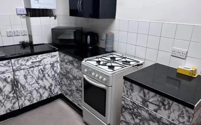 1br-sleeps4-35mintocentrallondon-40mintoheathrow