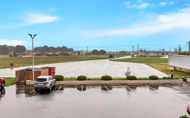 Best Western Camelot Inn