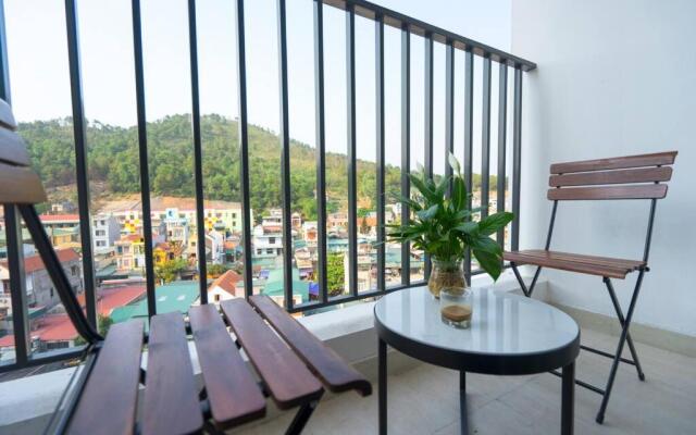 *Ha Long Homestay @ Sunrise Apartment- 4 BR