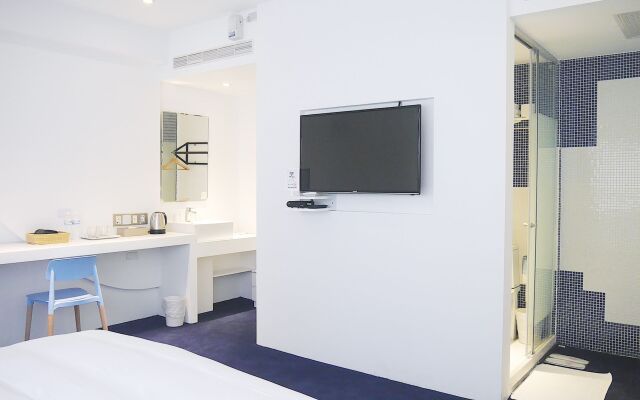 Time Flyer Hotel