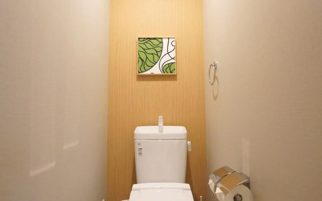 Koti Sopo Universal Bay 1 by Liaison