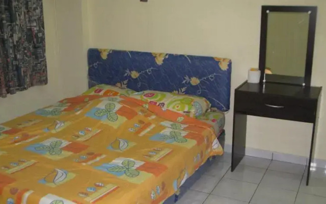 Api Api Apartment