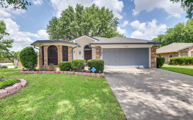Charming Fort Worth Home - 12 Mi to Downtown!