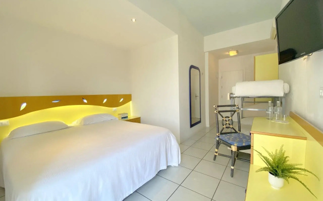 Luxor Beach Boutique Hotel Cattolica