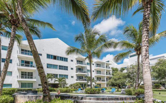 Spacious Cap Blue Apt Next to Cap Cana