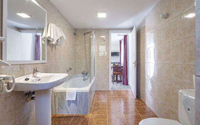 Apartamentos Cala Murada Tennis