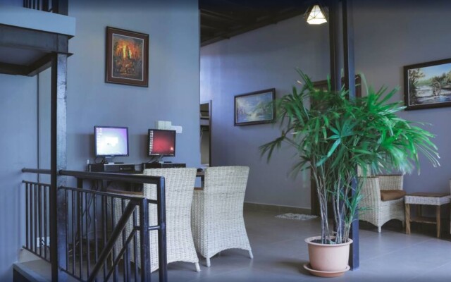 Feliz Hostel Cafe & Bar