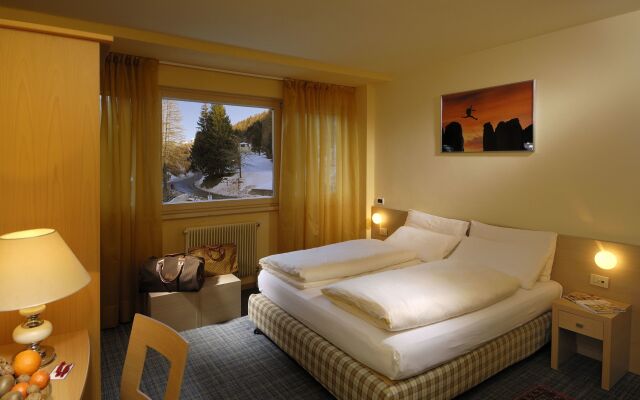 Hotel Sporting Ravelli