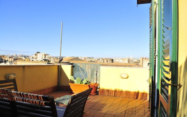 Terrazza sul Castello Ursino by Wonderful Italy