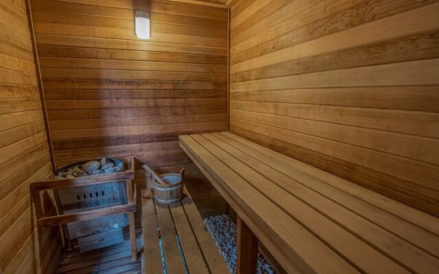 Wolf`s Den-minutes to Blue Ridge