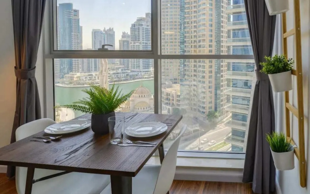Minimalist Home in the Heart of Dubai Marina - Hotel in ดูไบ - Photo 3