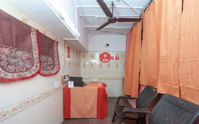 OYO 16692 Atchaya Rooms