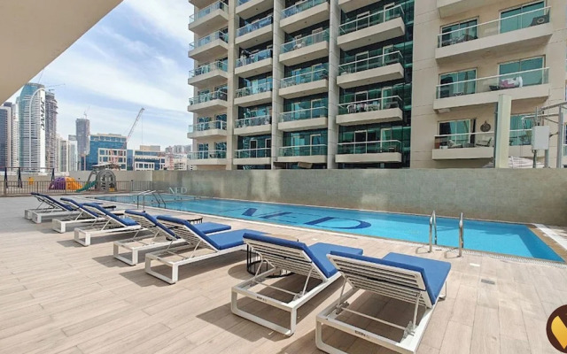 Elegant 2BR Canal View Near Dubai Mall