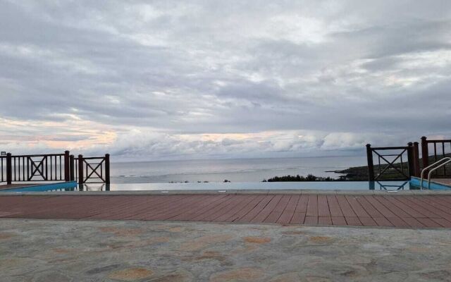 Le Marin Rodrigues Island