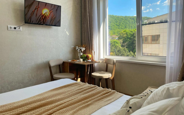 Апартаменты в гостиничном комплексе Радуга 10И