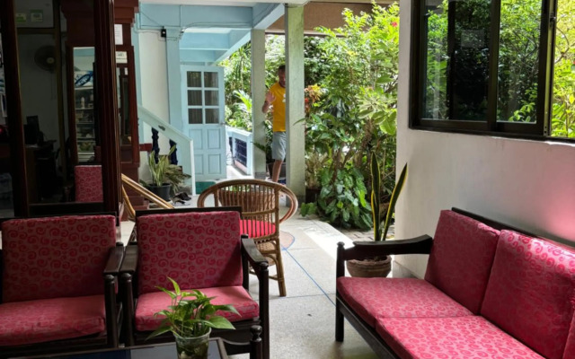 Bonny Hotel