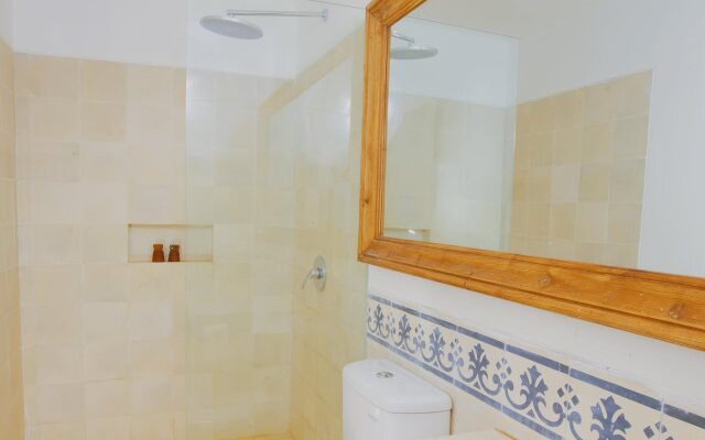 Adhisthana Hotel