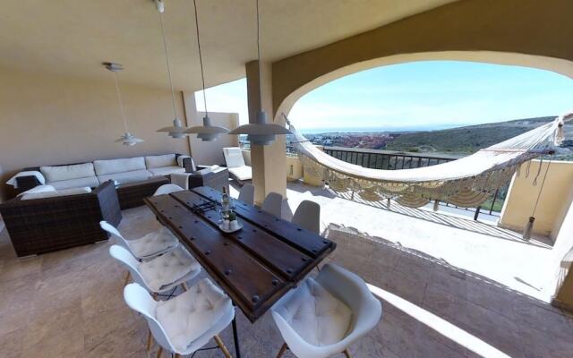 Wonderful Apartment with Great Views