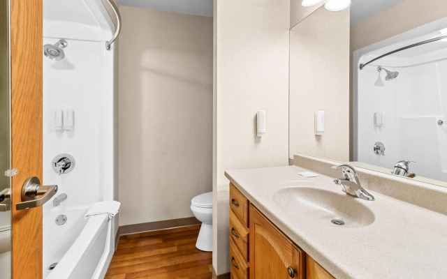 Clarion Inn Cranberry Township