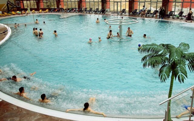 Atrium Hotel