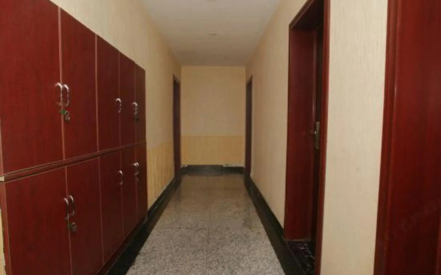 Oyo Youlin Hotel