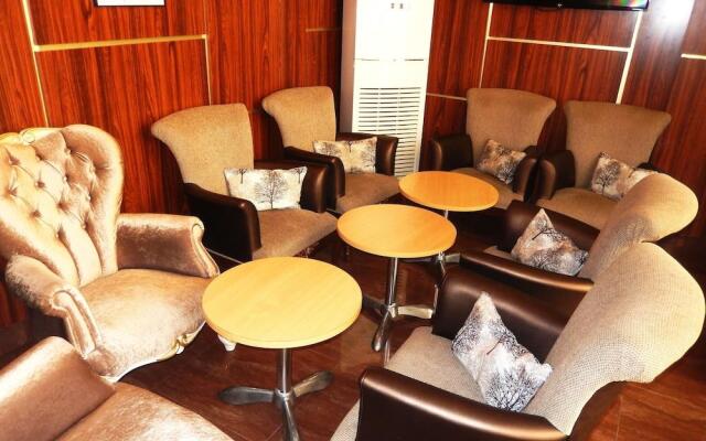 Noubou International Hotel Bonapriso