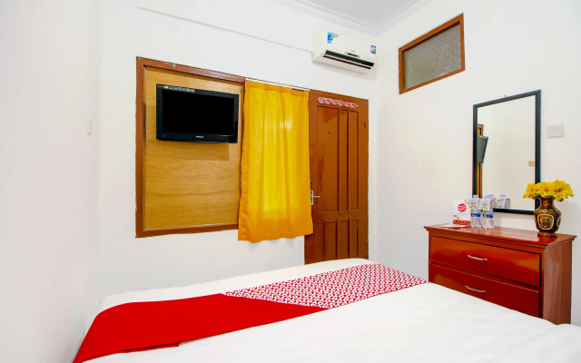 Super OYO 1788 House 24