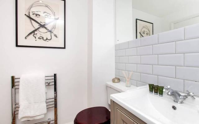 Spacious 2BR flat in Dalston!