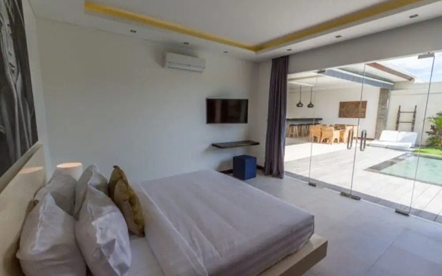 Private Villa in Seminyak 1156