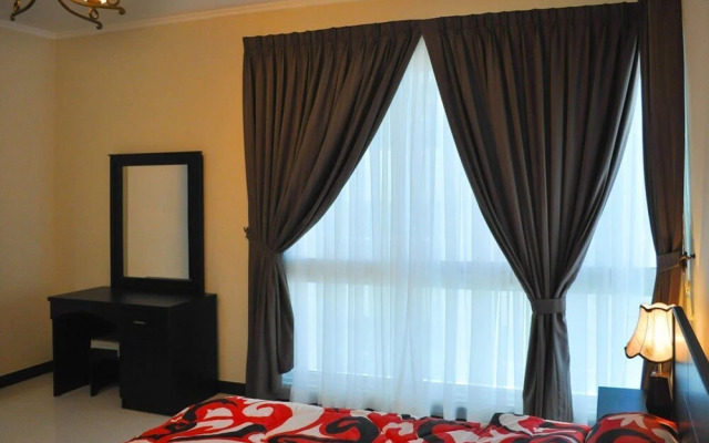 Golden Treasure Tower Family Apartment