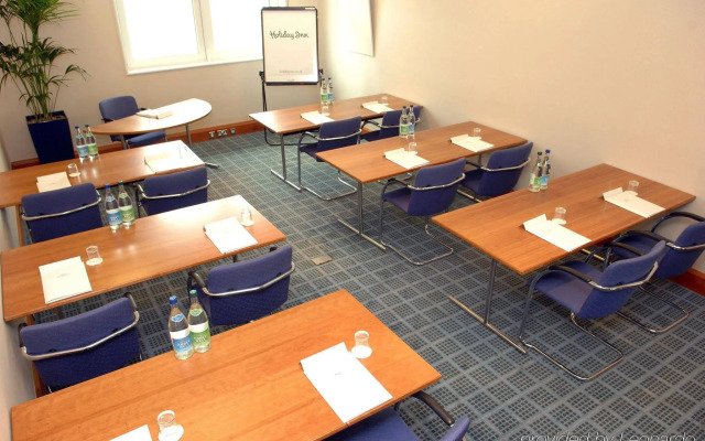 Holiday Inn Edinburgh by IHG