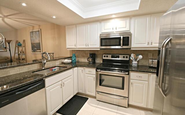 Ocean Village Club I15