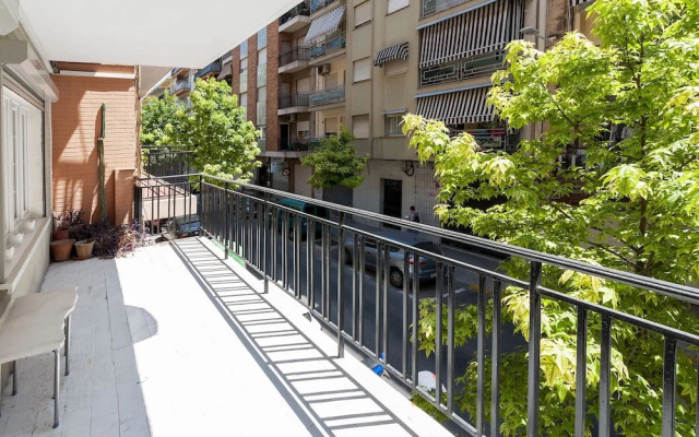 Samba in Gandia With 3 Bedrooms and 1 Bathrooms