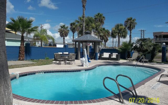 Captain's Quarters Inn