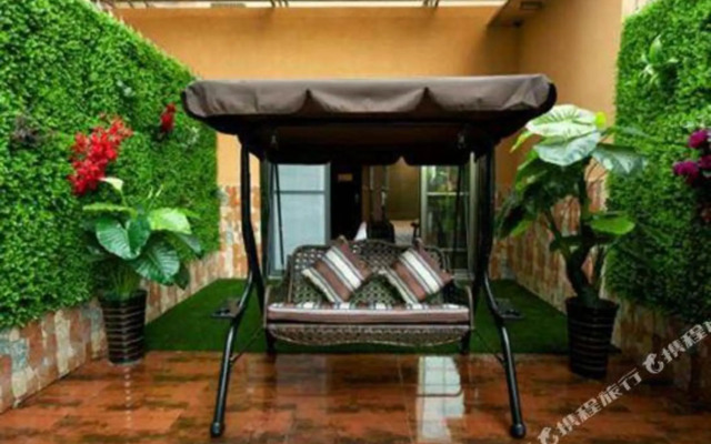 Black Prince Art Hotel (Luzhou Longmatan District Government Store)