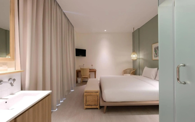 La Boheme Rooms and Coffee