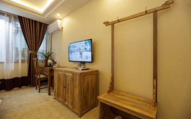 Qingcheng Elegant Hotel