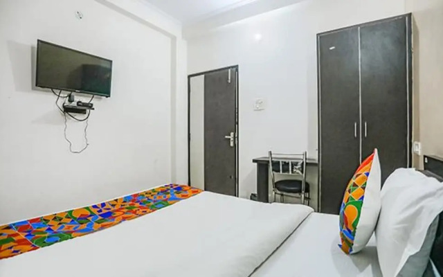 Fabhotel Lily Grand