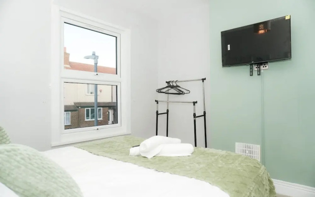 3 Bed-sleeps 7-garden-parking-town Centre