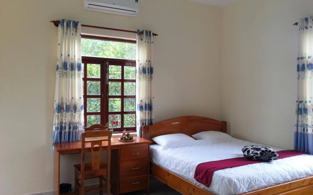 Cat Que Guest House