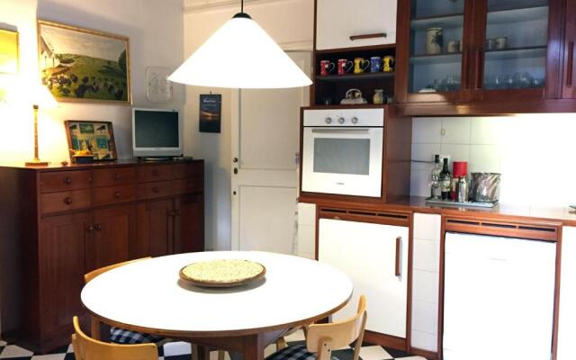 Navona Flat
