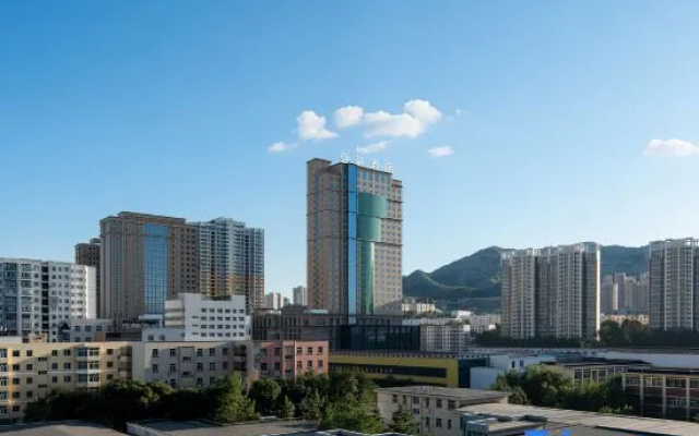 Urumqi Hotan 2nd Street Diwang Mall Atour Hotel — 4-star hotel in Urumqi